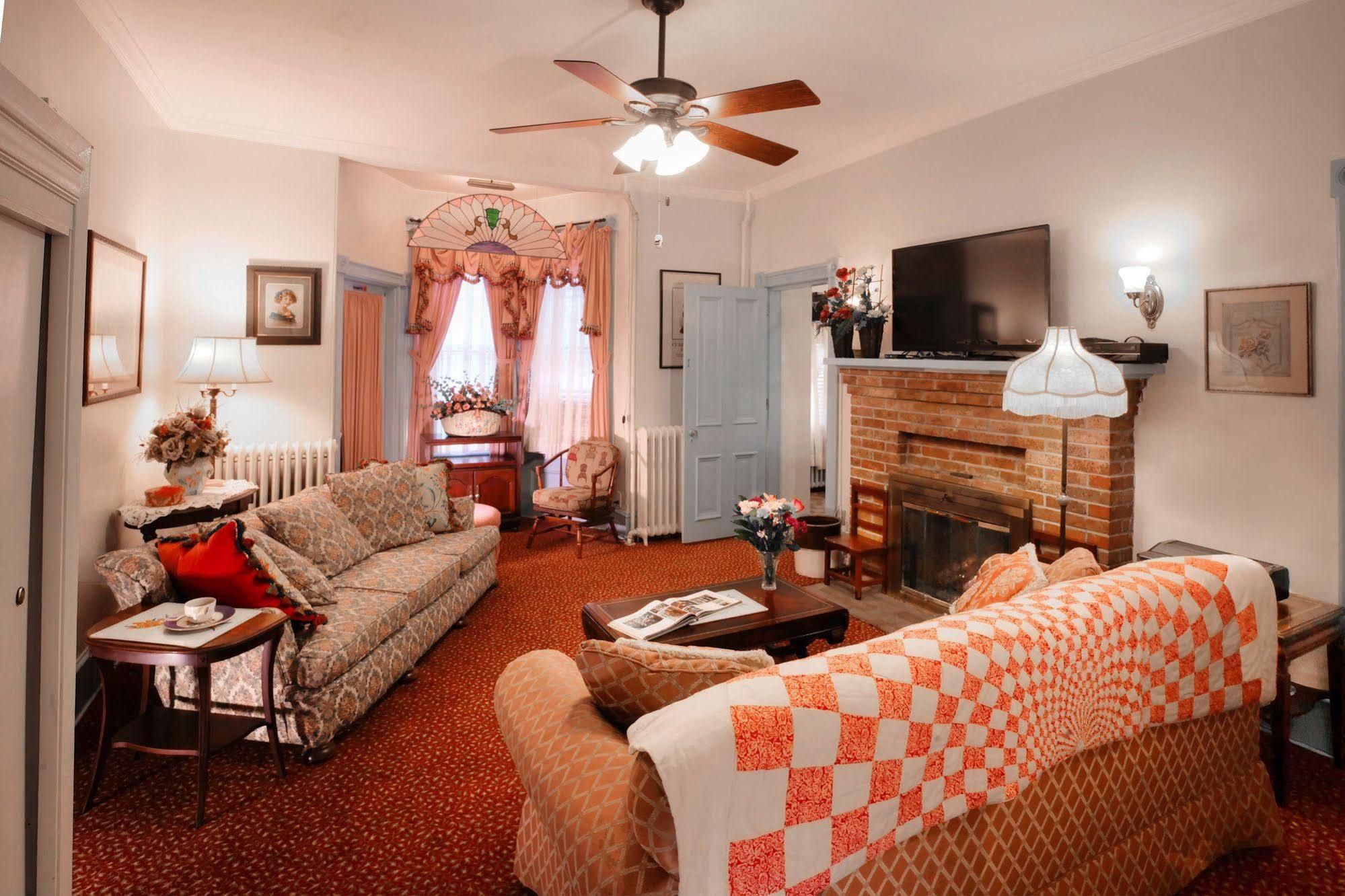 Antoinette'S Apartments & Suites Cape May Exteriér fotografie