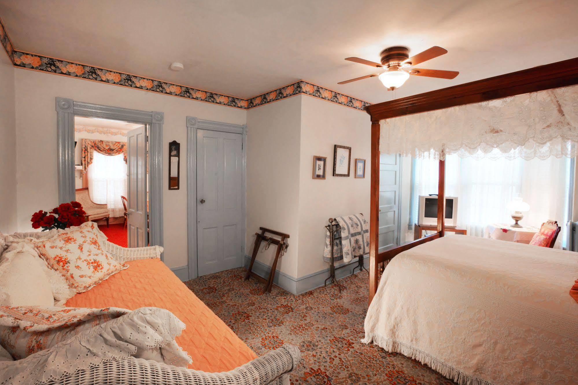 Antoinette'S Apartments & Suites Cape May Exteriér fotografie